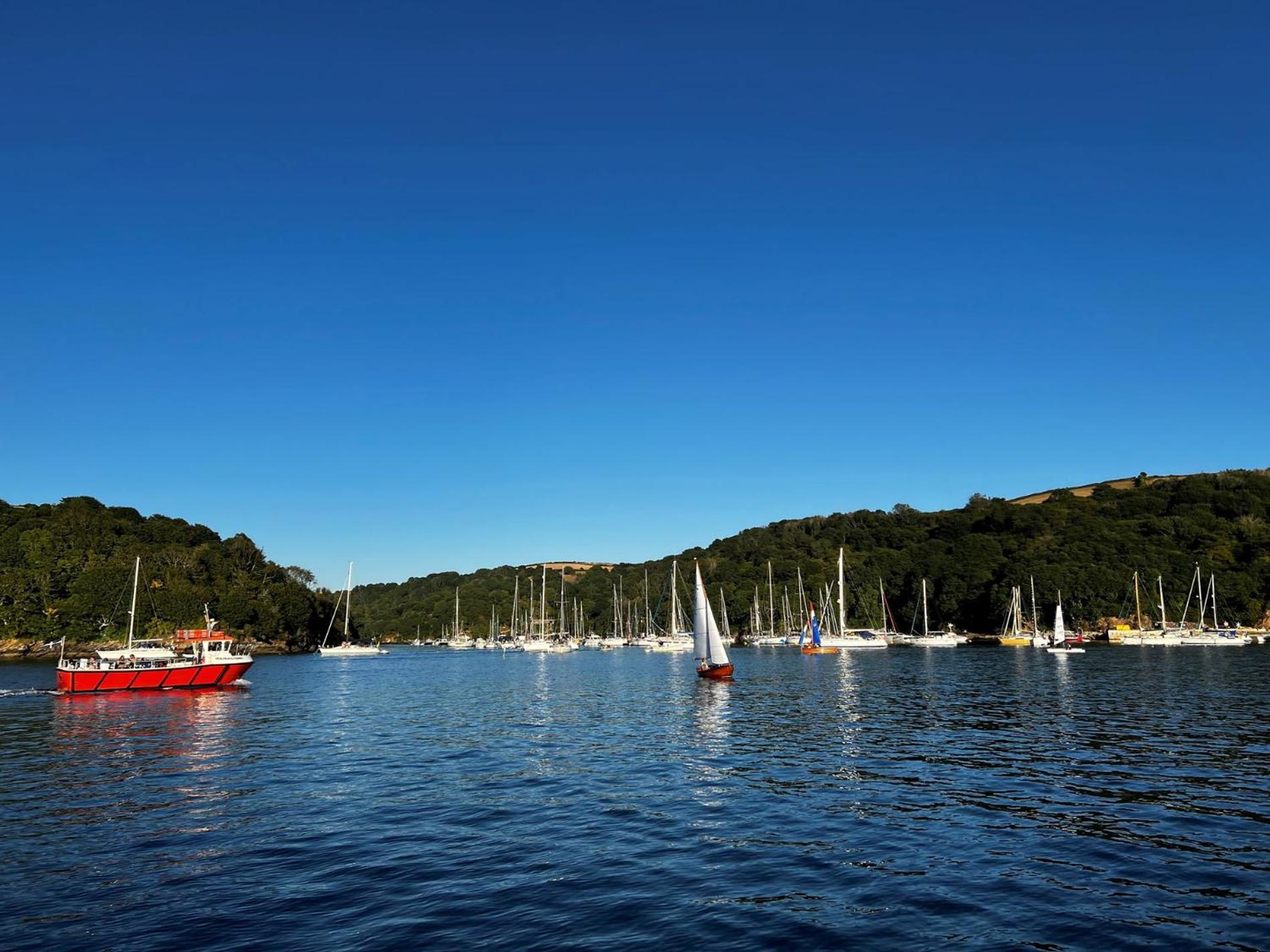 4 Bed In Fowey 82152 Apartment Bagian luar foto